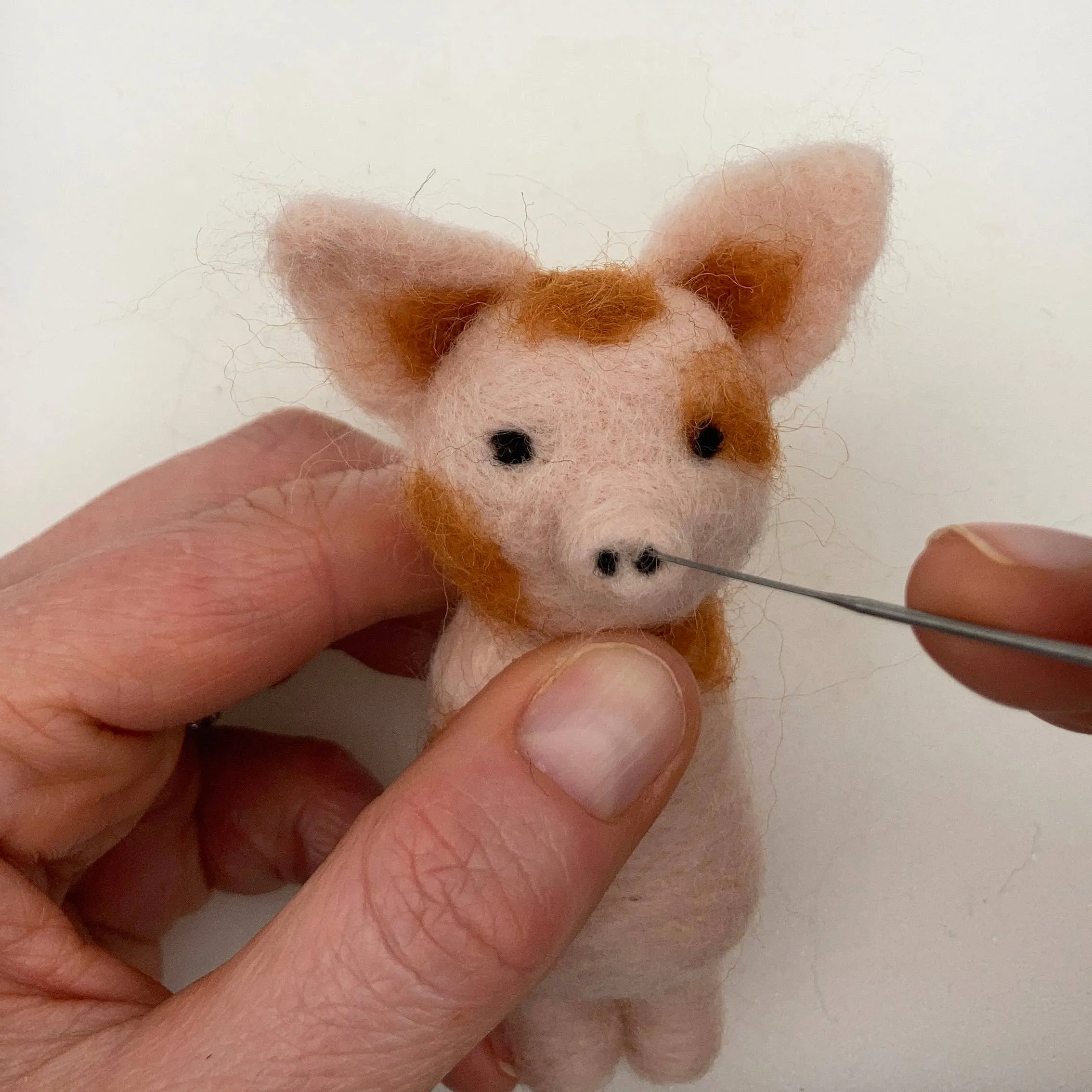 Bergin & Bath Needle Felting Kit: Pigs In Blankets