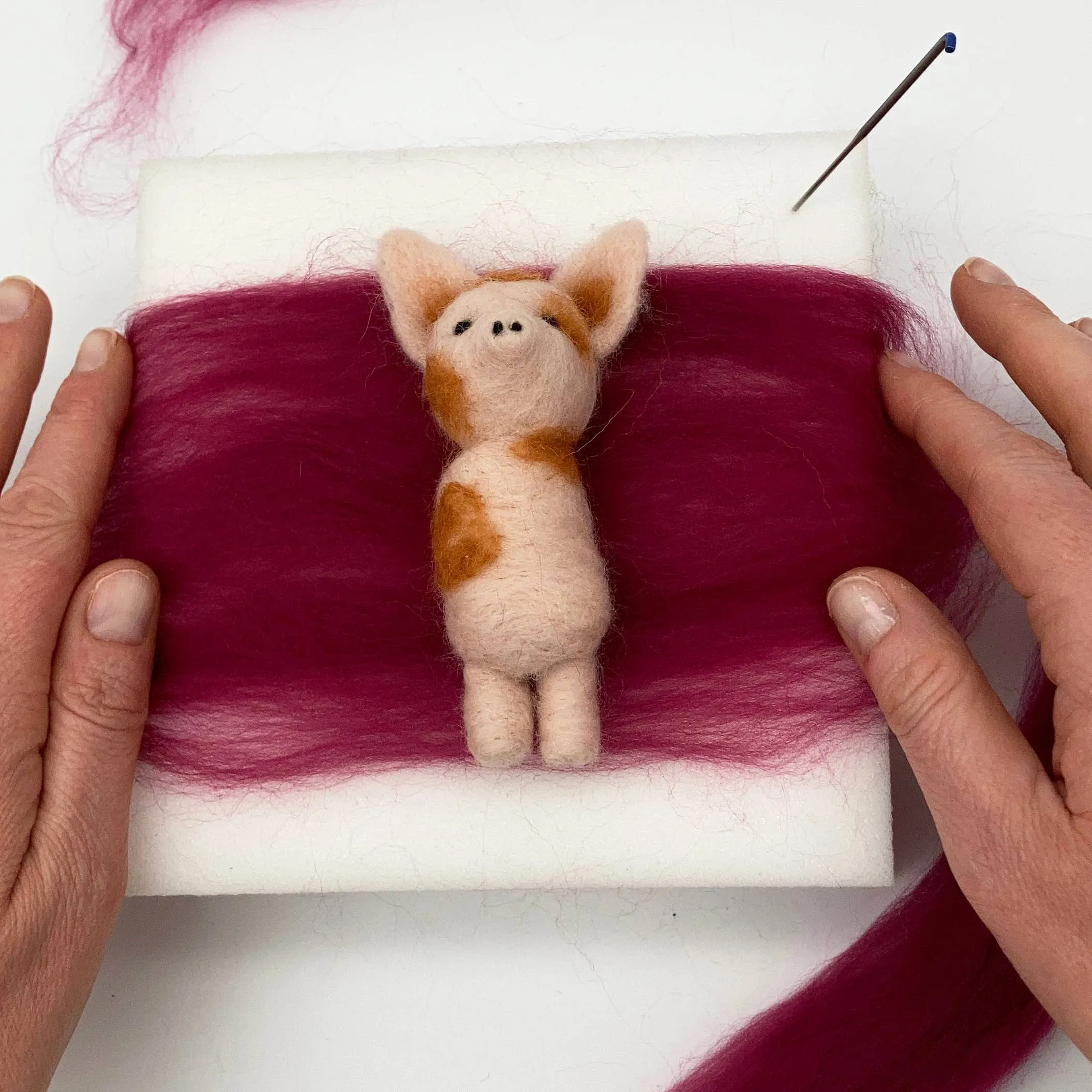 Bergin & Bath Needle Felting Kit: Pigs In Blankets