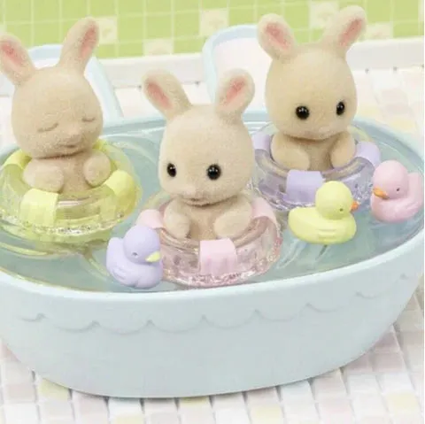 Calico Critters Triplets Bathtime Set