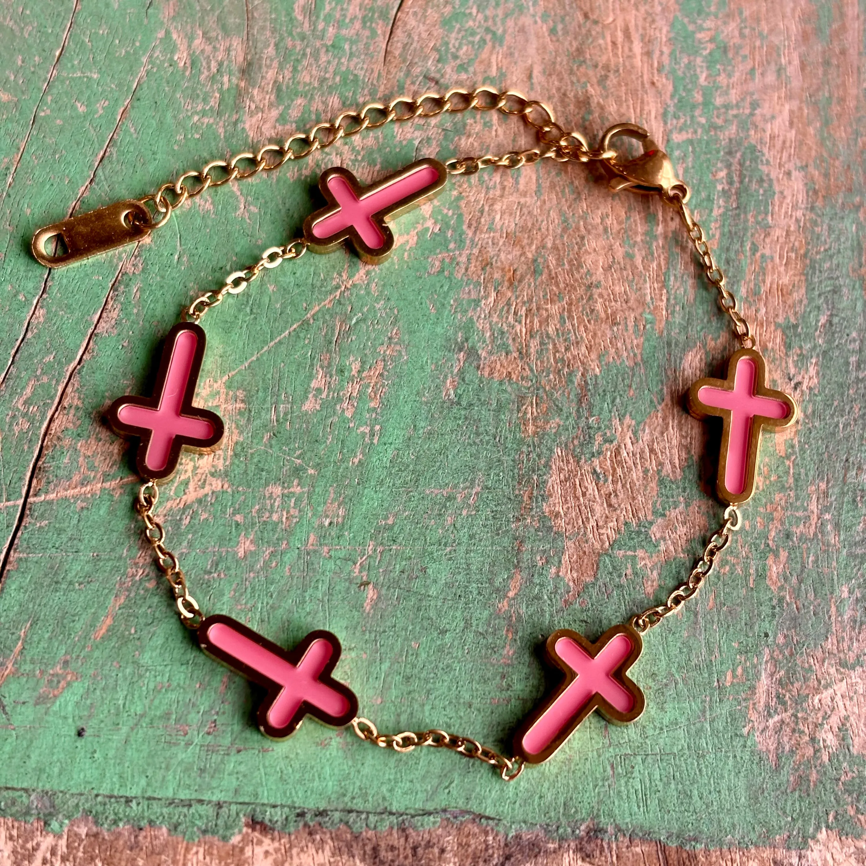 Linked Colorful Gold Crosses Sets