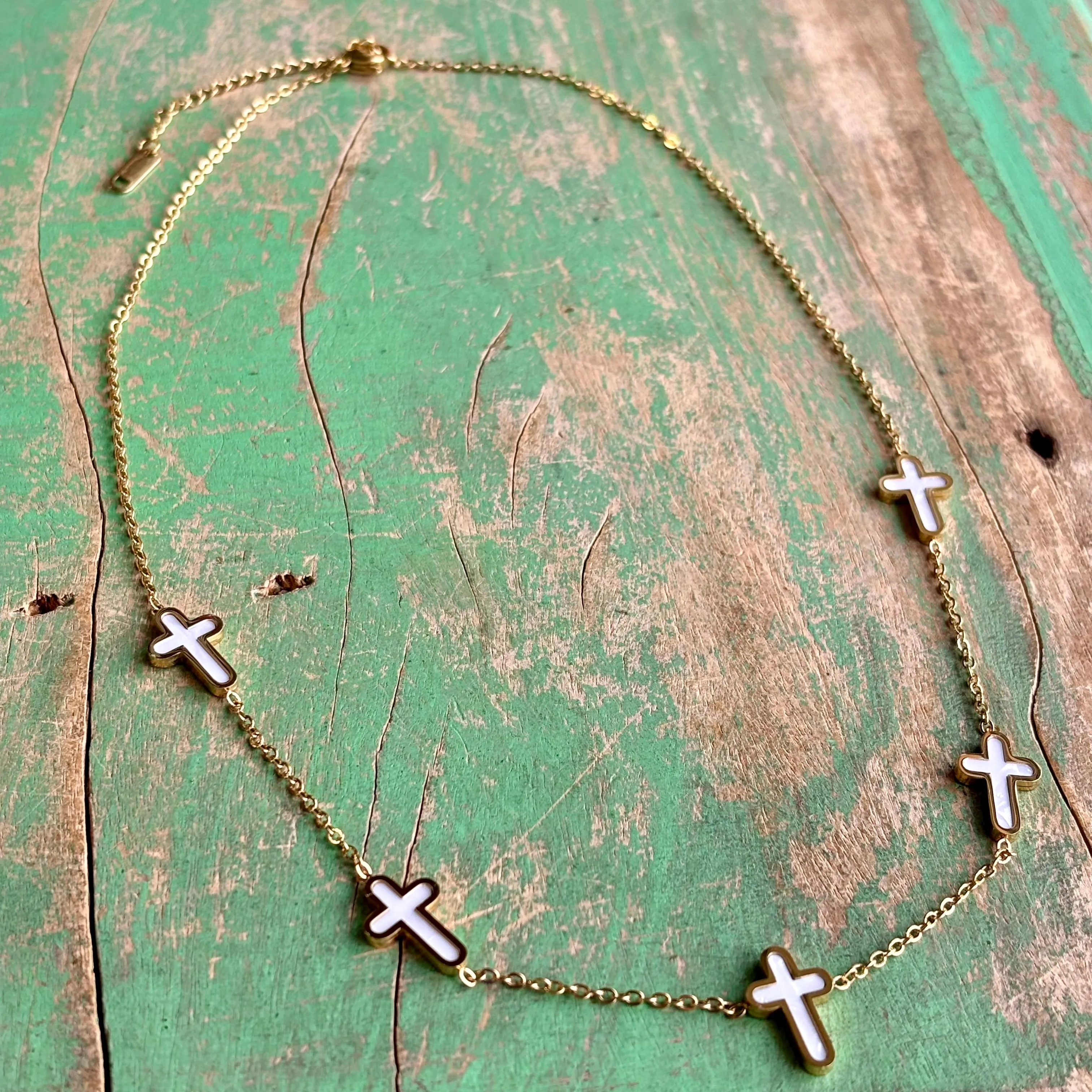 Linked Colorful Gold Crosses Sets