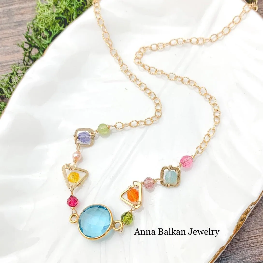 Mixed shapes and colors necklace