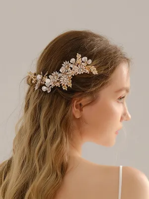 Vintage Gold Flower Embellished Rhinestone Hairpin